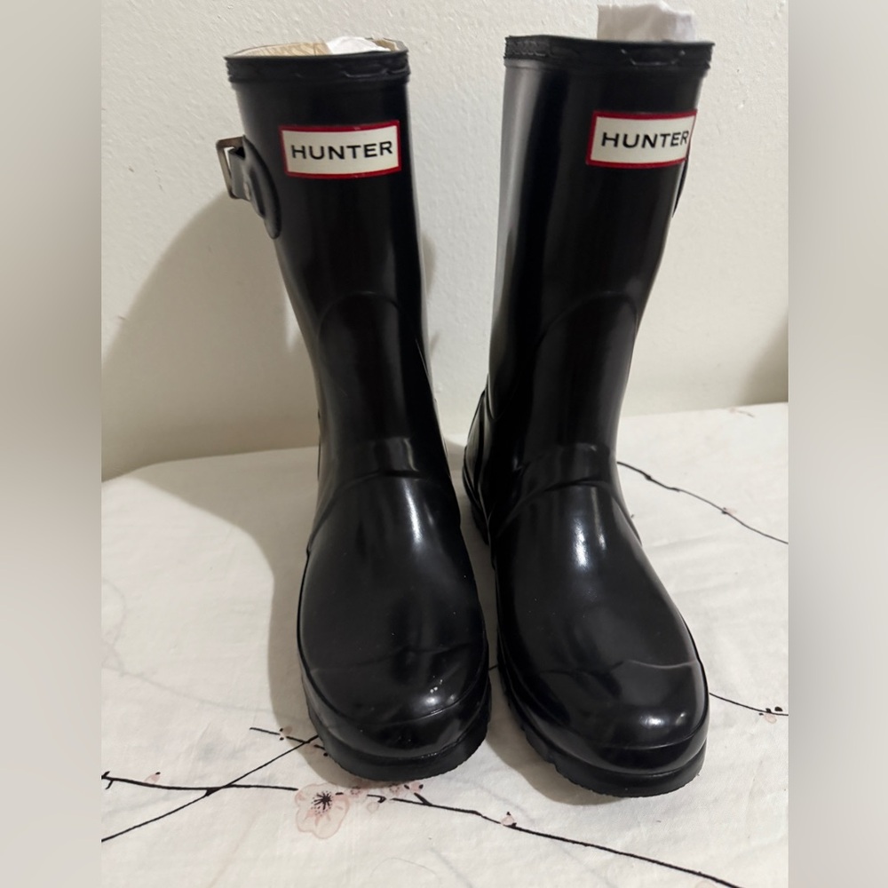 Hunter Classic Black Woman’s Waterproof Boots SZ6